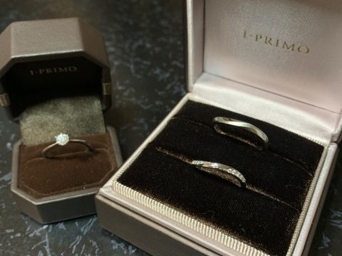 【アイプリモ(I-PRIMO)の口コミ】 普段から婚約指輪を重ねづけしたいと思っていて、合うデザインを探しまし…