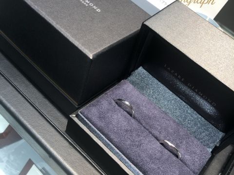 【ラザール ダイヤモンド(LAZARE DIAMOND)の口コミ】 手が大きく、骨太なため、リングの幅が細過ぎずストレートではない動きの…