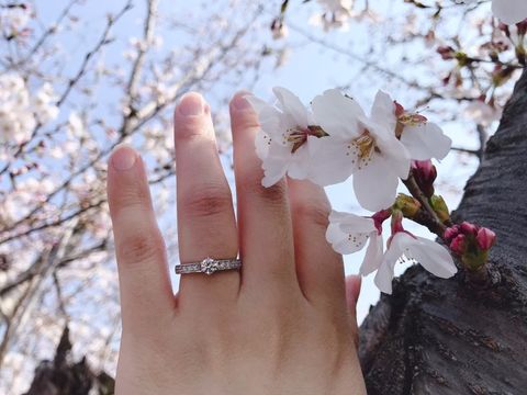 【アイプリモ(I-PRIMO)の口コミ】 全てにおいて完璧。華やかさ、デザイン、幅、指馴染み最高です。相手の方…