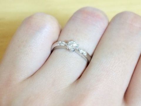 【アイプリモ(I-PRIMO)の口コミ】 写真じゃ少しわかりづらいかもしれませんがとてもキラキラしております。
…