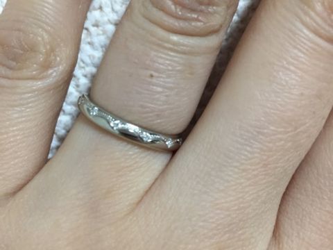 【エクセルコダイヤモンド(EXELCO DIAMOND)の口コミ】 最初に見たときに、これだ！！と感じました。ダイヤとそのまわりの柄がと…