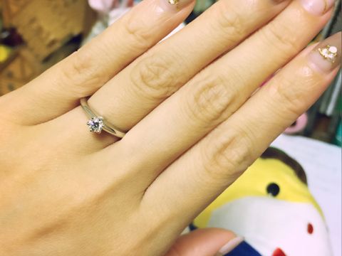 【ティファニー(Tiffany & Co.)の口コミ】 主人が選んでくれました。
飽きないベーシックなデザインをということで、…