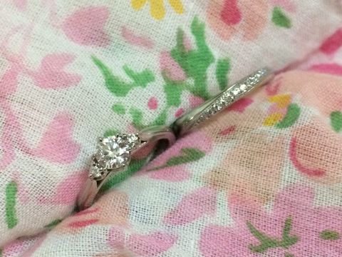 【BIJOUPIKO(ビジュピコ)の口コミ】 ウェーブデザインの物が欲しかったのですが、実際にリング自体が曲線のも…