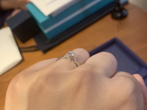 【銀座ダイヤモンドシライシの口コミ】 期間限定のルースセールで、ダイヤモンドがかなり安くお値引きしてもらっ…