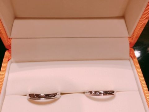 【ケイウノ ブライダル(K.UNO BRIDAL)の口コミ】 最初は既製品に少しアレンジを加えてセミオーダーにしてもらおうと思って…