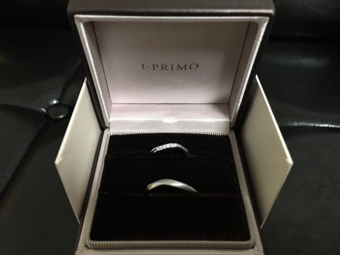 【アイプリモ(I-PRIMO)の口コミ】 まずデザインがとても気に入りました。
ダイヤモンドが沢山入っていて存在…