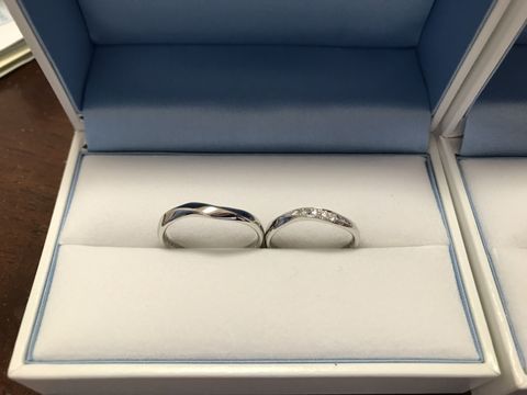 【GALA JEWELRY(ガラジュエリー)の口コミ】 シンプルめなものを彼が希望していて、婚約指輪とも合うもの、またペアで…