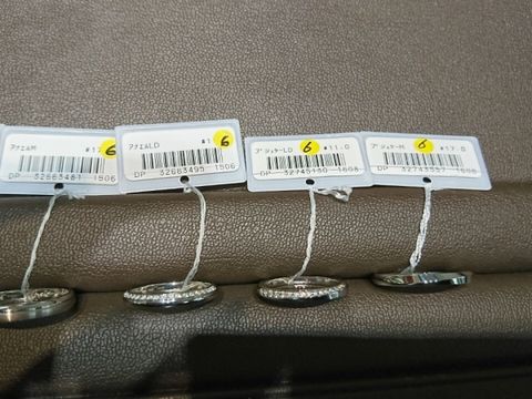 【アイプリモ(I-PRIMO)の口コミ】 アナエルは指輪の片側にのみダイヤモンドがが入っていることにより、反対…