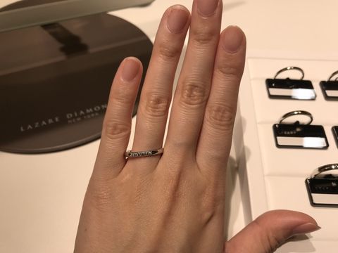 【ラザール ダイヤモンド(LAZARE DIAMOND)の口コミ】 海外ブランドのため、シンプルかつ存在感のあるデザインが多く、全体的に…