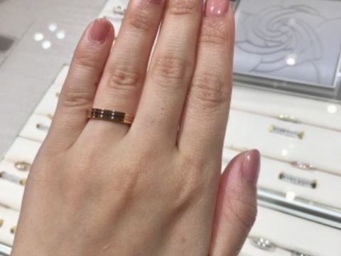 【カルティエ(Cartier)の口コミ】 ザ・カルティエ！というデザイン性の高いリングです。ホワイトゴールド、…