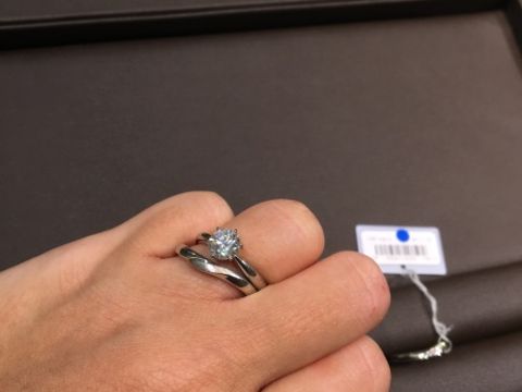 【アイプリモ(I-PRIMO)の口コミ】 上品な輝きのダイヤモンドサテンです。肌がイエローベースなので、もとも…