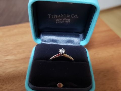 【ティファニー(Tiffany & Co.)の口コミ】 彼が買ってくれたので、私は選んでいません(笑)でもダイヤが輝いて、The!…