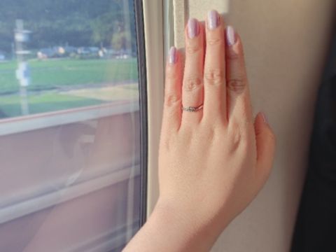 【TRECENTI(トレセンテ)の口コミ】 着け心地とデザインで決めました。
キラキラ綺麗で太めの指も綺麗にみせて…