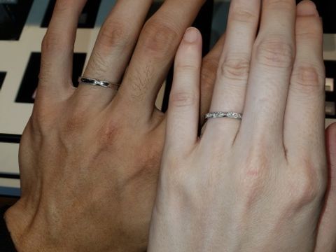 【I's stone(アイズストーン)の口コミ】 ミル打ちの交わってるデザインになっています。ダイヤなしにしてもらいま…