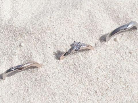 【COCKTAIL(カクテル)の口コミ】 同じブランドだから結婚指輪とのバランスが凄く良い！
私は婚約指輪は要ら…