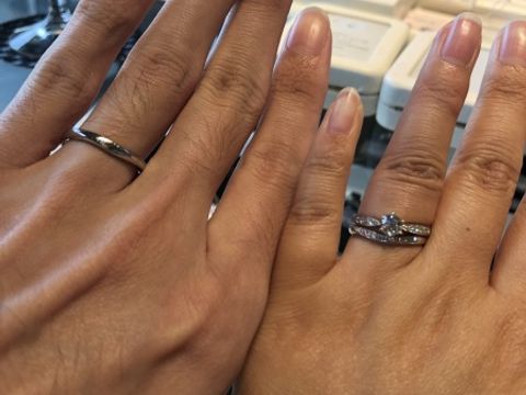 【I's stone(アイズストーン)の口コミ】 他の指輪と比べるとメレダイヤが多少大きく数も多い分ダイヤの存在感があ…