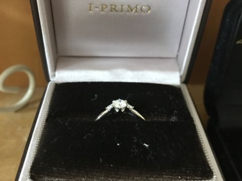 【アイプリモ(I-PRIMO)の口コミ】 決めては、デザインです。メレダイヤがついていて、シンプルだけど、少し…