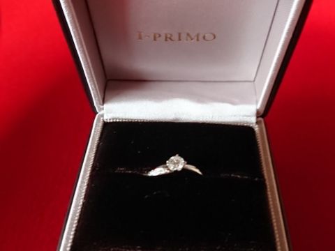 【アイプリモ(I-PRIMO)の口コミ】 初めて見たときから、ウェーブがかったラインがとてもきれいで、つけた時…