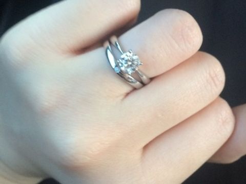 【宝寿堂(ほうじゅどう)の口コミ】 選ぶなら、１粒ダイヤのシンプルな指輪と決めていました。やはり、一番人…