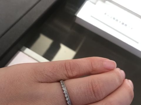 【アイプリモ(I-PRIMO)の口コミ】 王冠のような指輪で、上下のデザインが違うので上向きにつけた場合と下向…