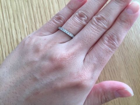 【4℃ BRIDAL(ヨンドシーブライダル)の口コミ】 旦那様が一人で買いに行ってくれて、プレゼントしてくれたものですので、…