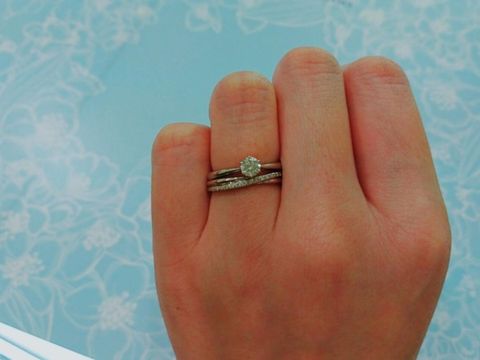 【ヴァンドーム青山(VENDOME AOYAMA)の口コミ】 プラチナで、クロスされているデザインです。もともとハーフエタニティを…