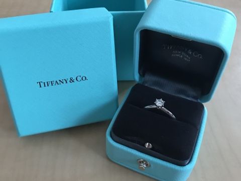 【ティファニー(Tiffany & Co.)の口コミ】 婚約指輪として王道であり憧れのブランドであったからTiffanyで選びたいと…