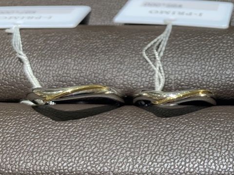 【アイプリモ(I-PRIMO)の口コミ】 こにらは緩やかなV字のリングで、指を美しく見せてくれるデザインでした。…