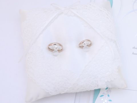 【TANZO.(鍛造指輪)の口コミ】 【デザイン】S字カーブの甲丸
【カラー】コーラルゴールド
【製法】機械鍛…