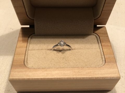 【uchimari(ウチマリ)の口コミ】 自分たちの手書きしたものがそのまま刻印できるのがよいと思いました。ま…