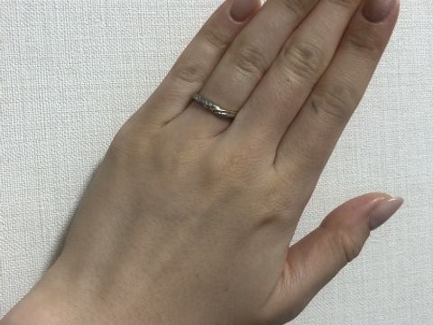 【ケイウノ ブライダル(K.UNO BRIDAL)の口コミ】 セミオーダーをお願いし、デザイナー様と指輪を作って行く上でとても素敵…