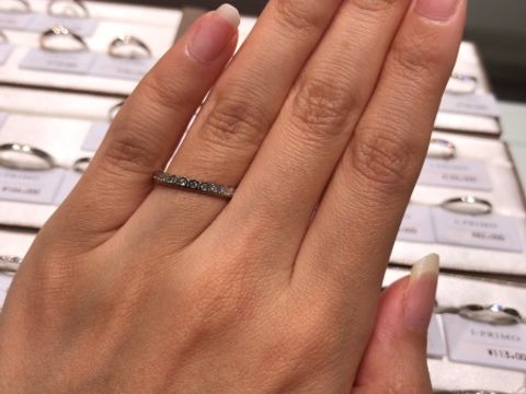 【アイプリモ(I-PRIMO)の口コミ】 結婚指輪にはあまりキラキラしたのは向かないのかなと思いましたが、実際…