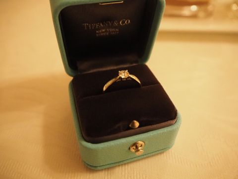 【ティファニー(Tiffany & Co.)の口コミ】 旦那が選んで買ってきました。
The 婚約指輪！という感じのものを購入した…
