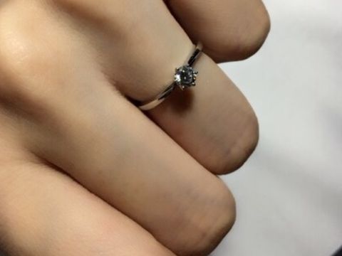 【俄(にわか)の口コミ】  雪の降る地域に住んでいるため、雪をモチーフとしたコンセプトに惹かれま…