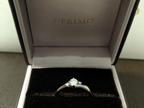 【アイプリモ(I-PRIMO)の口コミ】 指を長く見せたかったので、細身のリングを選びました。また、ストレート…