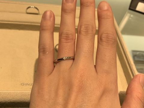 【ギンザタナカブライダル(GINZA TANAKA BRIDAL)の口コミ】 シンプルな指輪を探していて、オススメされたのがこの一粒メレダイヤが付…