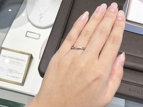 【アイプリモ(I-PRIMO)の口コミ】 引かれ合う北極星と北斗七星という、とても素敵な意味が込められていて、…