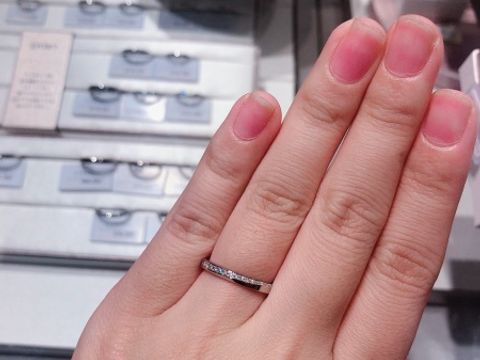 【アイプリモ(I-PRIMO)の口コミ】 他店にないデザインでした！かなり多くのダイヤモンドを斜めに入れる技術…