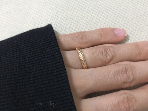 【Local Brand(ローカルブランド)の口コミ】 指輪のデザインはハイビスカスの花を入れて、周りにハワイの波を表現した…