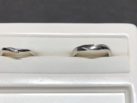 【俄(にわか)の口コミ】 男性用の指輪が太めの指輪でかっこいいと思いました。最終的には価格帯で…