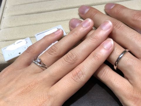 【TRECENTI(トレセンテ)の口コミ】 店員さんのオススメと、自分たちの好みで、婚約指輪のダイヤモンドが活か…