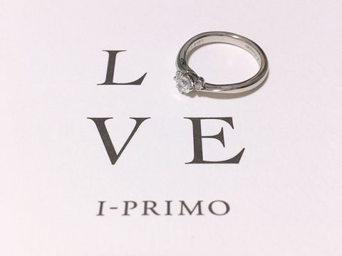 【アイプリモ(I-PRIMO)の口コミ】 シンプルで普段使いができるデザインを探していました。
この指輪はシンプ…