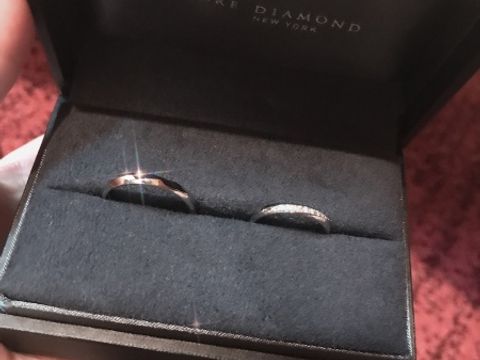【ラザール ダイヤモンド(LAZARE DIAMOND)の口コミ】 初めは指輪自体にひねりのあるデザインに惹かれてましたが、色々と試して…