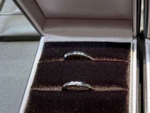 【アイプリモ(I-PRIMO)の口コミ】 シンプルなデザインだけど、ダイヤモンドの輝きもあるところが気に入りま…