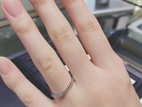 【ROYAL ASSCHER(ロイヤル・アッシャー)の口コミ】 白く輝くダイヤモンドが有名なダイヤモンドカッティングブランドと聞いて…