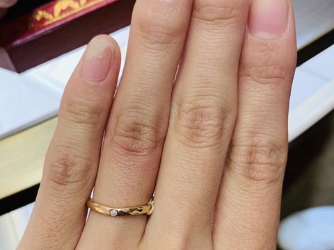 【カルティエ(Cartier)の口コミ】 とにかく色味も綺麗でデザインもシンプルでいて、なおかつ着けているだけ…