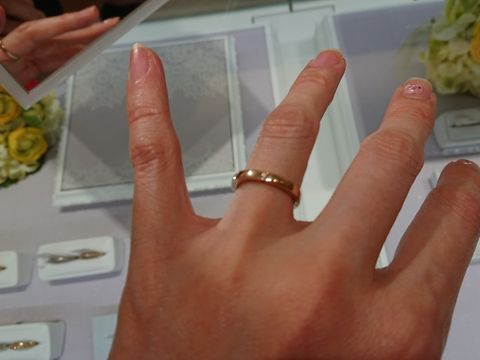 【サマンサティアラブライダル(Samantha Tiara Bridal)の口コミ】 どのデザインも可愛さを追求していますが、シンプルでも細かな部分にとて…