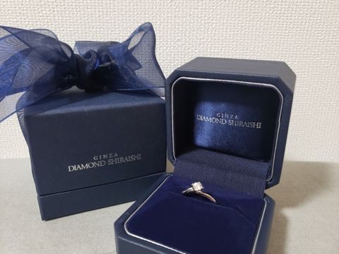 【銀座ダイヤモンドシライシの口コミ】 シンプル王道タイプがよくソリティアタイプのエンゲージリングにしました…