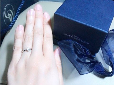 【銀座ダイヤモンドシライシの口コミ】 何かに引っかからないように、立爪が大きすぎずシンプルな指輪が希望でし…