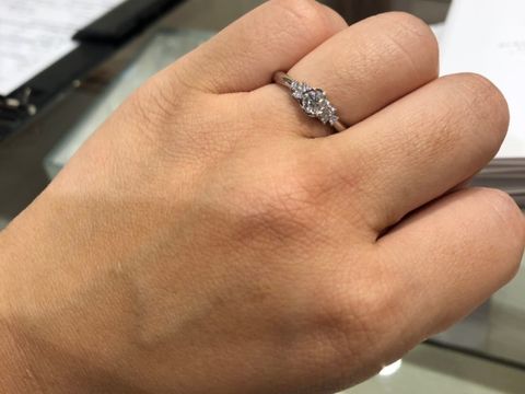 【TRECENTI(トレセンテ)の口コミ】 トレセンテさんは花をモチーフにしたリングのイメージが強くて、購入する…